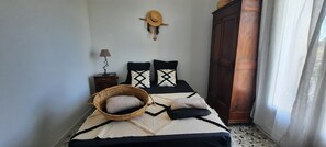 3 soverom, strykejern/-brett, wi-fi og sengetøy