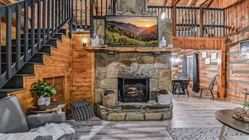 Cabin, 3 Bedrooms | Living area | Smart TV