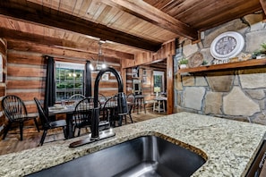 Cabin, 3 Bedrooms | Dining