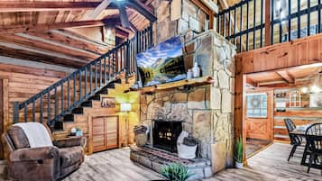 Cabin, 3 Bedrooms | Interior