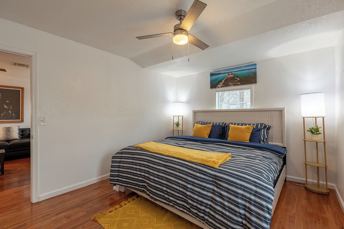 3 bedrooms, WiFi, bed sheets