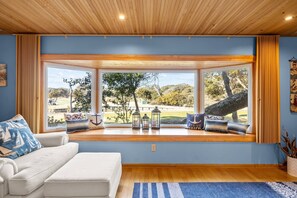 Interior - Fore Your Delight-Pet Friendly Townhome (Pine Knoll Shores)