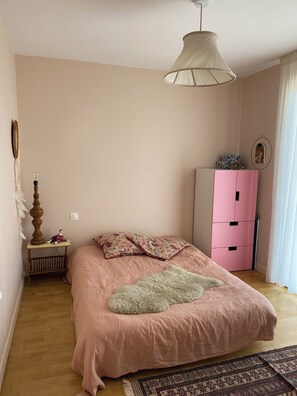 2 bedrooms, free WiFi
