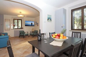 Dining - Trasimeno Holiday Home - Apartment Il Melograno (Castiglione del Lago)