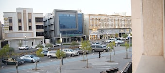 Dosh Serviced Apartment