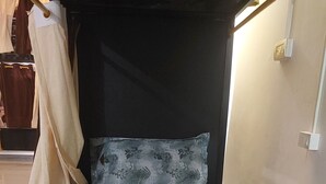 Economy Shared Dormitory, Balcony, Garden View - SH Bar & Restaurant (Chirawa)