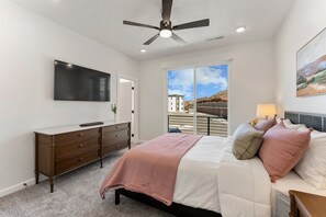 5 bedrooms, desk, iron/ironing board, travel cot