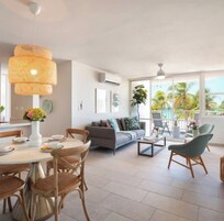 Διαμέρισμα (Condo), 2 Υπνοδωμάτια, Στην παραλία | Περιοχή καθιστικού | Τηλεοράσεις Smart