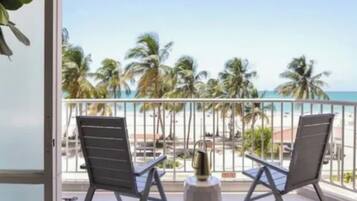 Condo, 3 quartos, vista para o oceano | Terraço/pátio