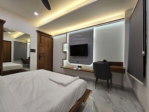 Executive Room, City View | Desk, free WiFi - The Blu Pearl (Gwalior)