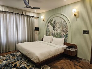 特級客房 | 書桌、免費 Wi-Fi