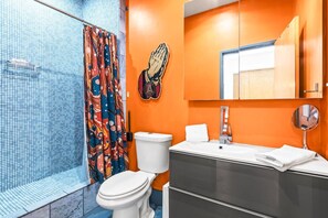 Hair dryer, towels