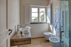 Deluxe Apartment | Bathroom - Mirandola Suites (Arenzano)