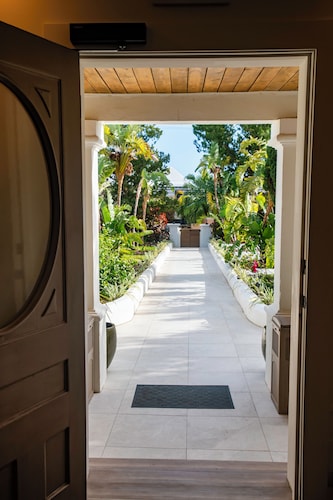 Hillcrest Boutique Hotel, Courtyard Villa Lower Ground King