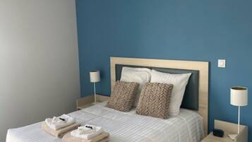 Apartment, 2 Bedrooms | 1 bedroom, soundproofing, free WiFi