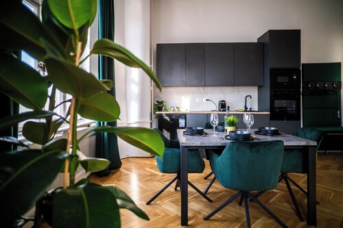 Modern-Classic Fully Renovated apartment at Riverfront with Amazing view.