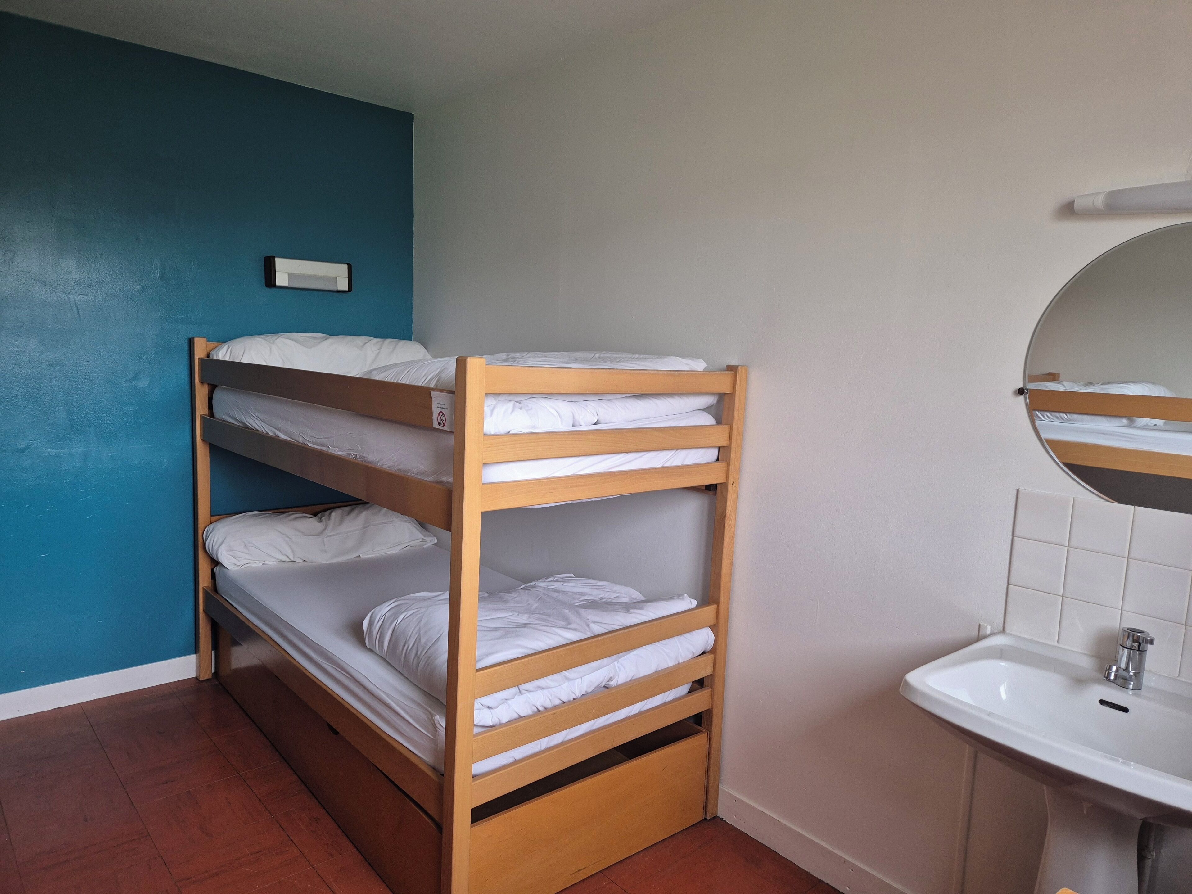 11 chambres, Wi-Fi, draps fournis