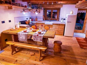 Maison Standard, vue montagne | 3 chambres, fer et planche à repasser, Wi-Fi gratuit, draps fournis