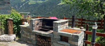 現代家庭小木屋壯麗山景度假村