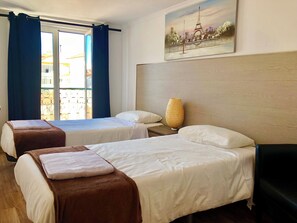 Apartment, 6 Bedrooms, Smoking, Balcony | 6 bedrooms - Lisbon Downtown Penthouse Balcony River View (Lisbon)