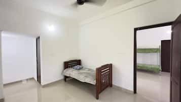 1 bedroom, iron/ironing board, WiFi