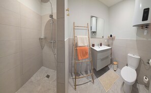 Appartement | Badkamer | Pantoffels