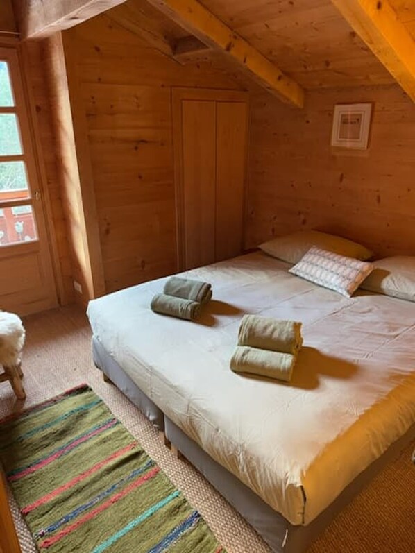 4 chambres, bureau, fer et planche à repasser, Wi-Fi gratuit