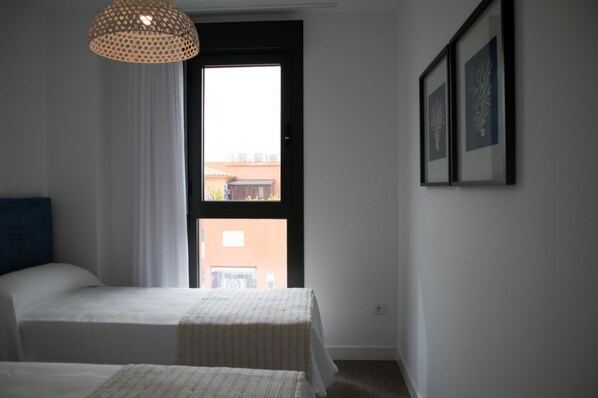 2 bedrooms