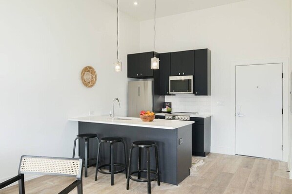 Private kitchen - 1 Bedroom Rental in Philadelphia with Parking (Philadelphia)