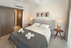 4 Schlafzimmer, Bügeleisen/Bügelbrett, Reisekinderbett, WLAN