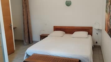 1 chambre, fer et planche Ă repasser, Wi-Fi, draps fournis