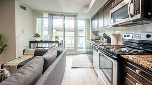 Unclassified image, 3 of 20, button - GLOBALSTAY Modern 1BD Apartment with balcony Downtown Toronto (Toronto/Canada)