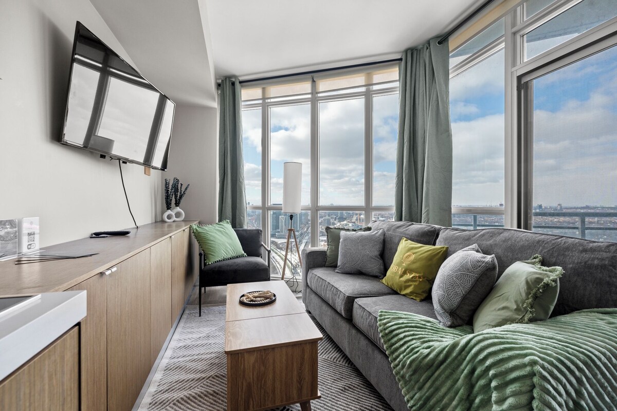 GLOBALSTAY One Bedroom with King bed Condo in Downtown