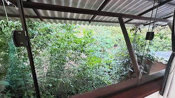 家庭四人房, 多张床 | 客房景观