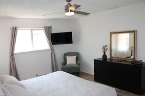 5 chambres, bureau, Wi-Fi, draps fournis