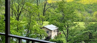 Stunning Smoky Mountain Views: Mountain Memories