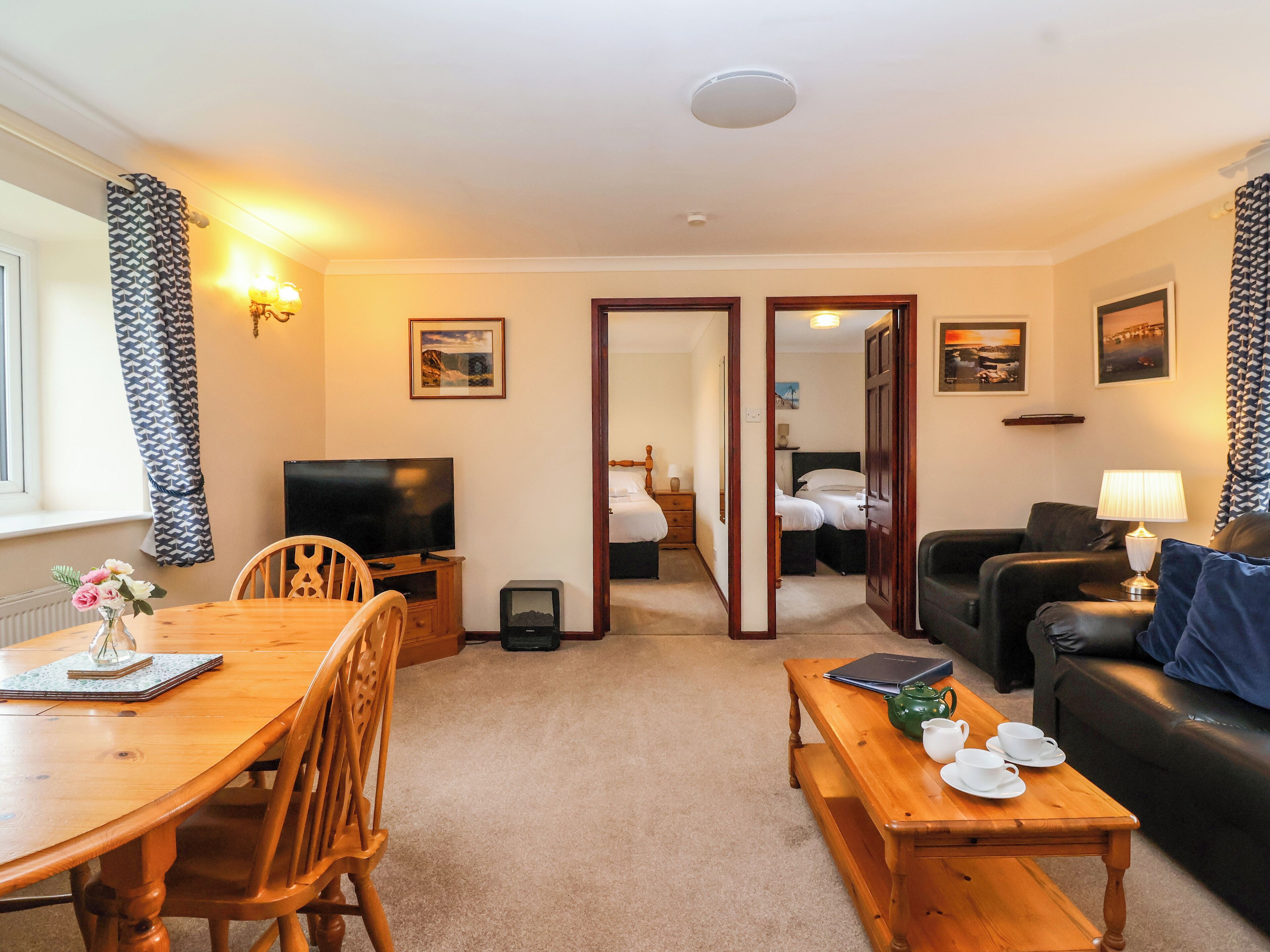 The Hayloft Cottage Apartment, Pet Friendly In Lyme Regis - Charmouth