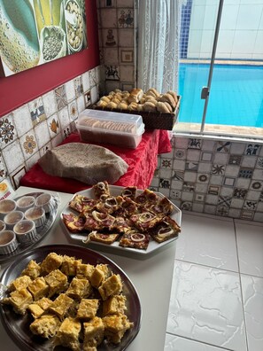 Desayuno completo incluido todos los días 