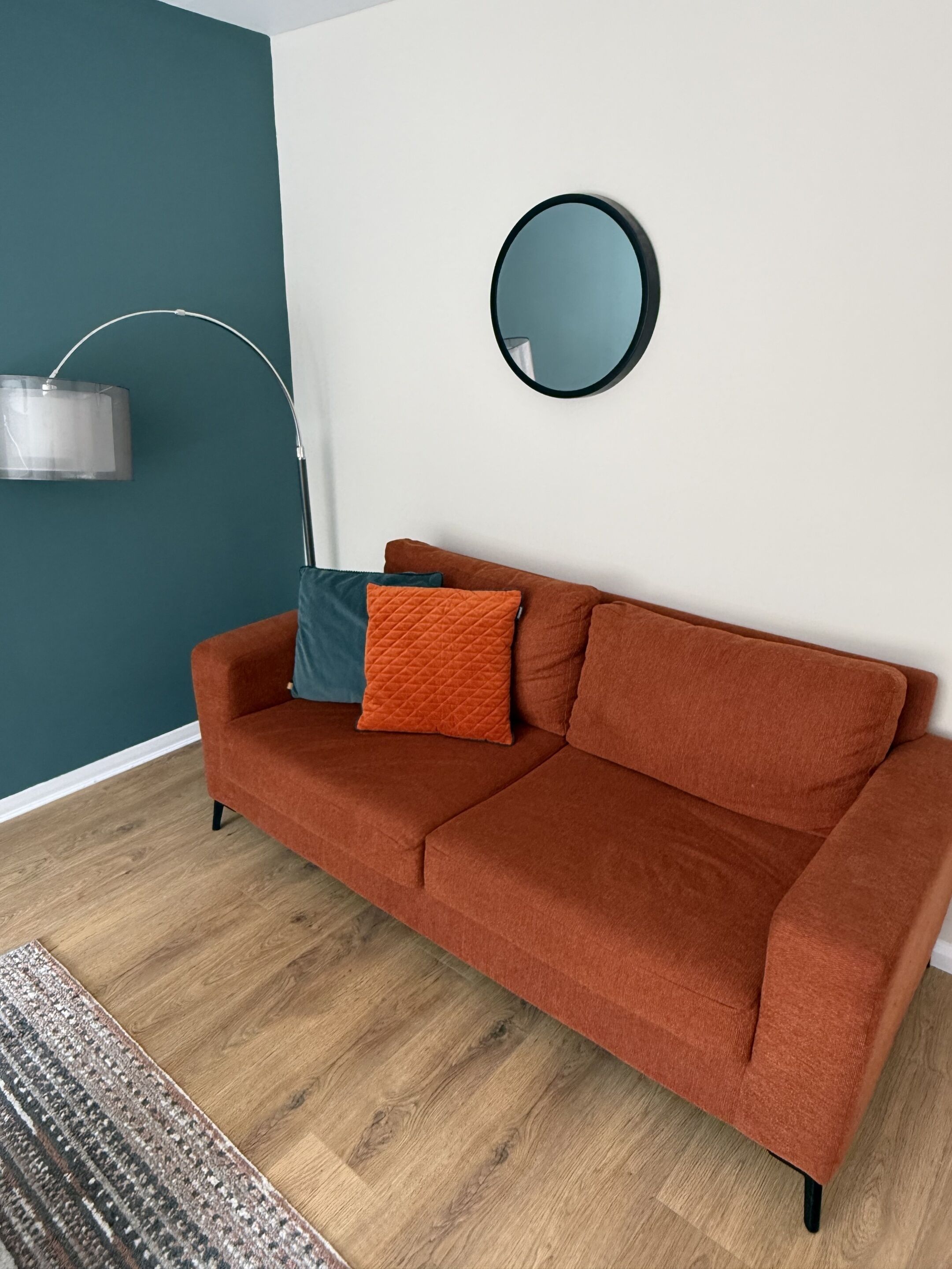 Snug Modern Home In Livingston - Livingston
