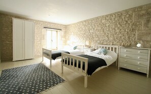 3 Schlafzimmer, kostenloses WLAN, Bettwäsche