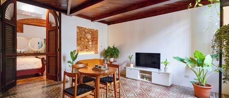 2 chambres, fer et planche Ă repasser, accĂšs au Wi-Fi (inclus)