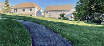 Charming private basement suite with kingsize bed in brilliant Halifax