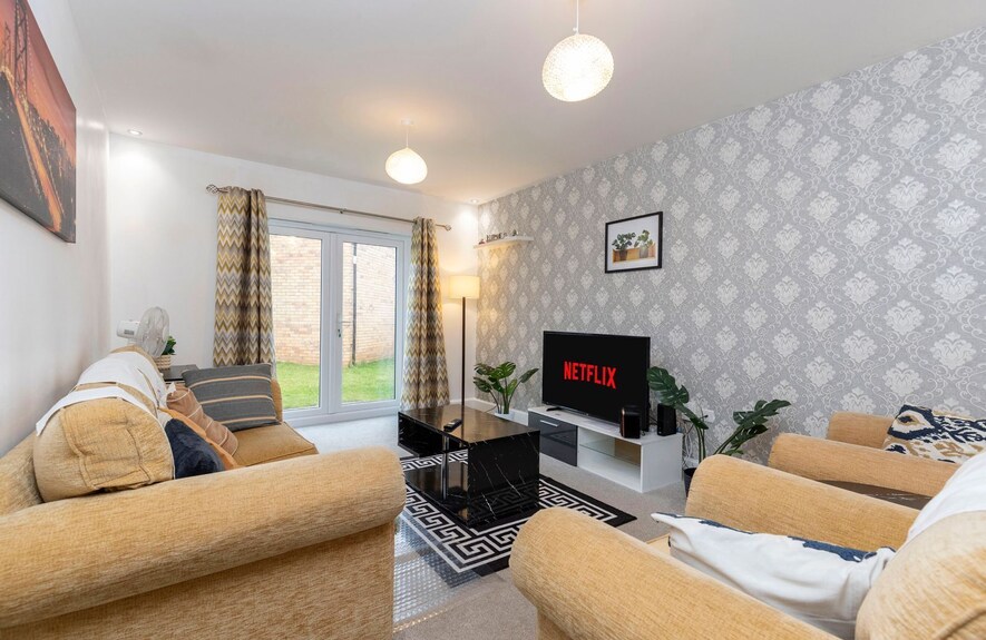 Spacious 5-bedroom Family Home With Modern Amenities - Redcar