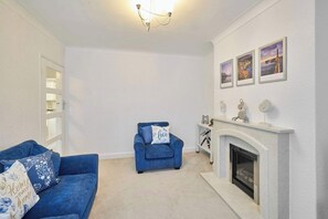 TV, fireplace, DVD player, offices