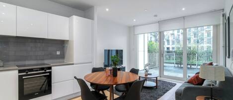Departamento, 2 habitaciones, con acceso para personas discapacitadas, para fumadores | Comedor