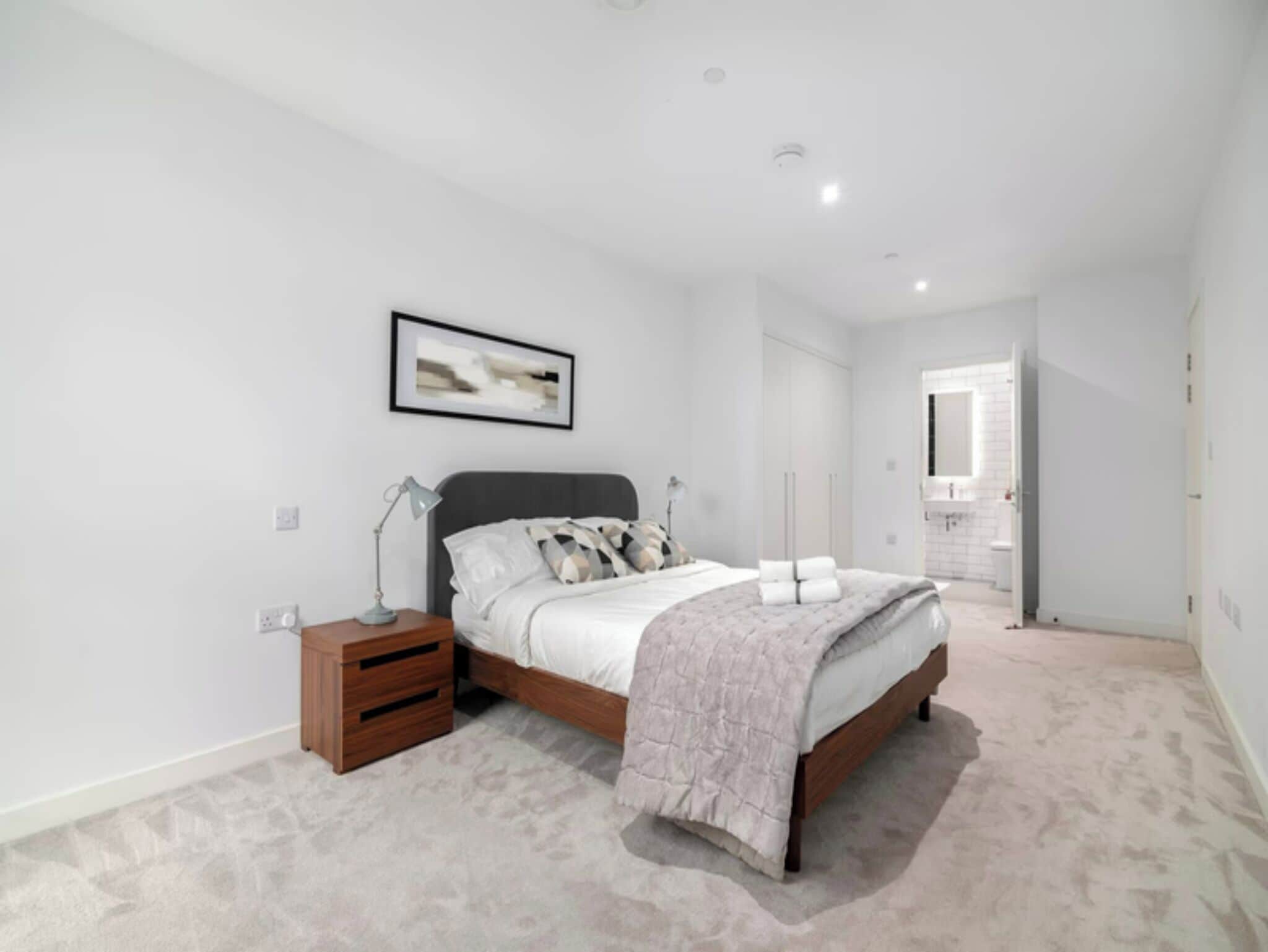 Apartment, 2 Bedrooms, Accessible, Smoking | 2 bedrooms