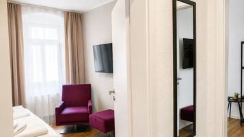 2 bedrooms, iron/ironing board, travel crib, WiFi (free)