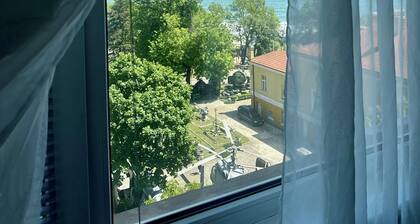 Charming 1-bedroom apartment in the city centre of Varna with infinity sea view!