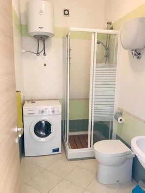 Hair dryer, towels