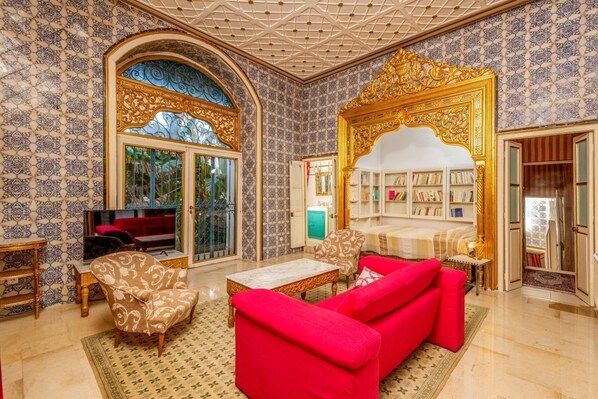 Huoneisto | 3 makuuhuonetta, silitysrauta/-lauta, ilmainen Wi-Fi